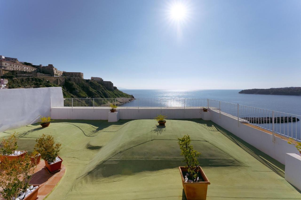 Torretta Corricella- Torretta Apartment Procida Exterior photo