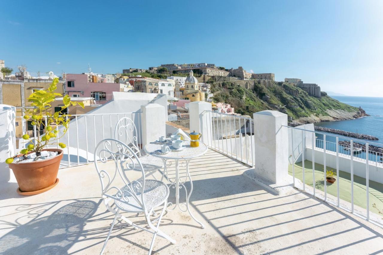 Torretta Corricella- Torretta Apartment Procida Exterior photo